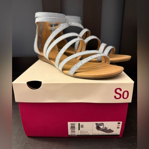 So Sonoma Light Blue Strappy Studded Gladiator Suede Sandals Women’s Size 8 - Picture 5 of 7